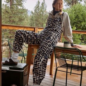 *Brand New* NWT - Free People Salopette / snow bib